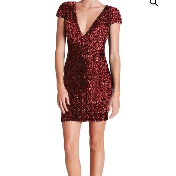 Dress the Population Dresses & Skirts - NWOT Dress The Population Zoe Cap Sleeve Dress